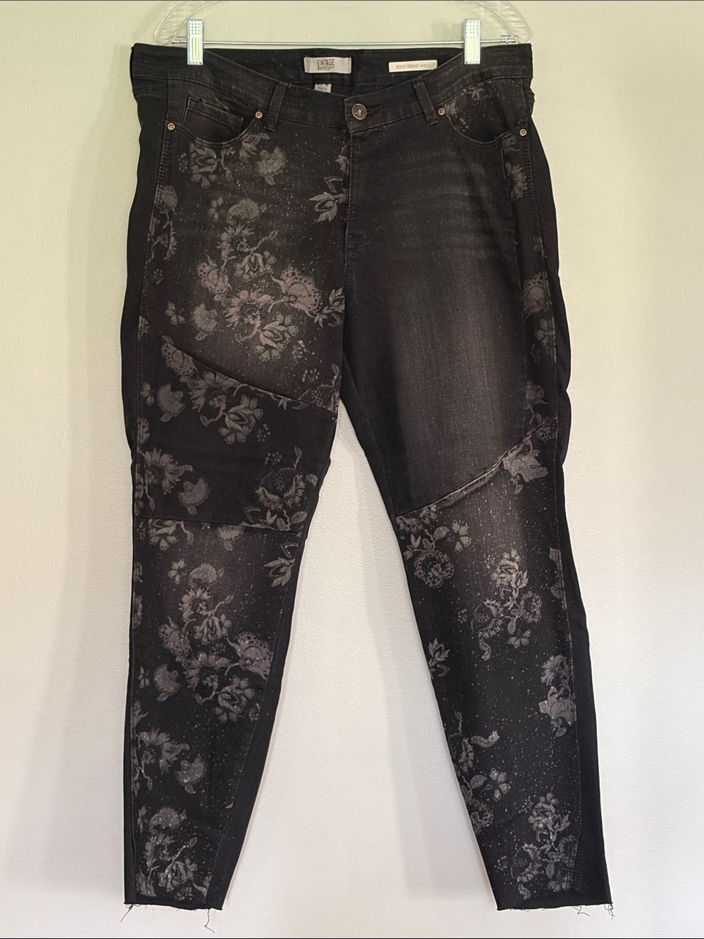 Vintage America Women’s Black Floral Patchwork Skinny Ankle Jeans 14/32